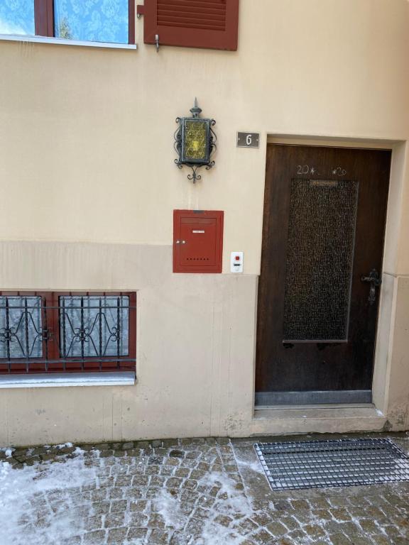 Privatzimmer / bed & breakfast room 2